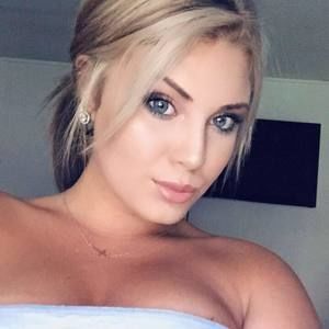 Meet your Posher, Marissa